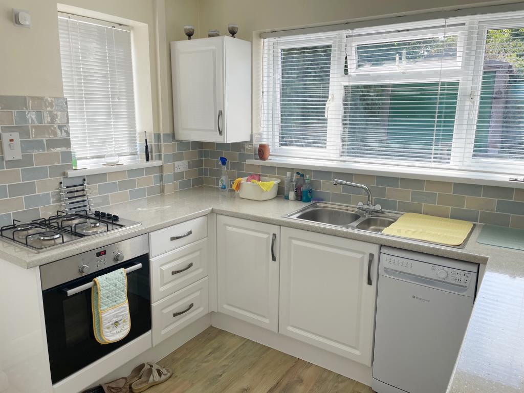 Lot: 23 - TWO-BEDROOM SEMI-DETACHED BUNGALOW -